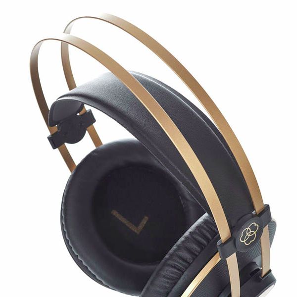 AKG K92 High Performance Closed-Back Over Ear Monitoring Headphones - Free Gift RRP £10