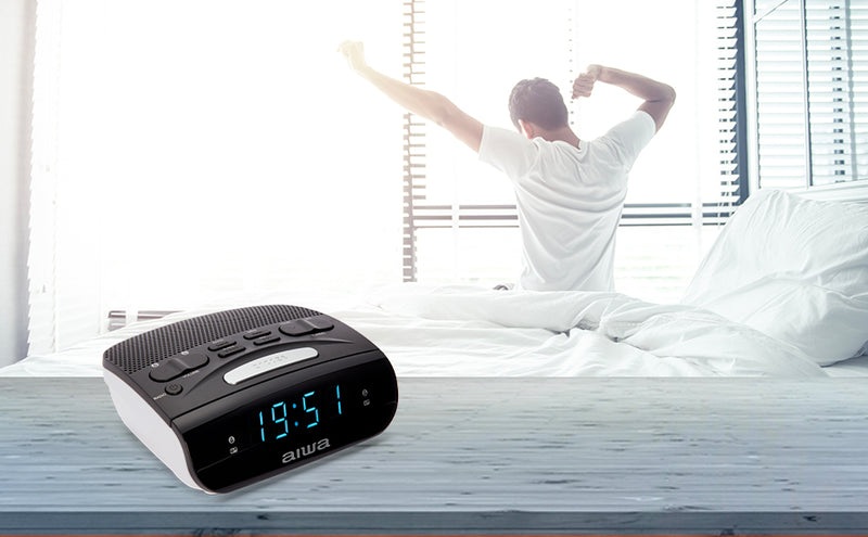 Aiwa CR-15 Dual Alarm Clock with AM/FM PLL Radio